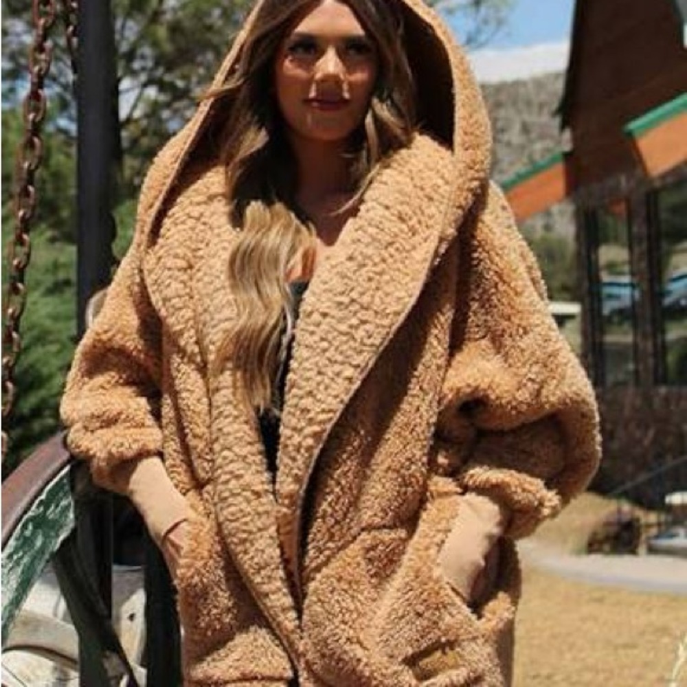 Cozy Tan Teddy Jacket with Dramatic Lapels and Relaxed Fit